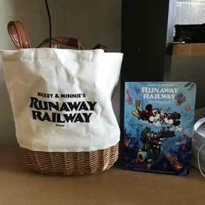 Disney Park Mickey & Minnie's runaway Railroad Bag & Journal